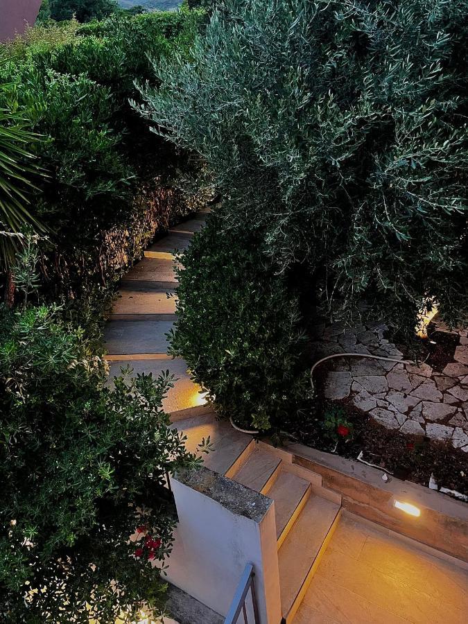 Al Poggio - Luxury Rooms Capoterra Exterior photo
